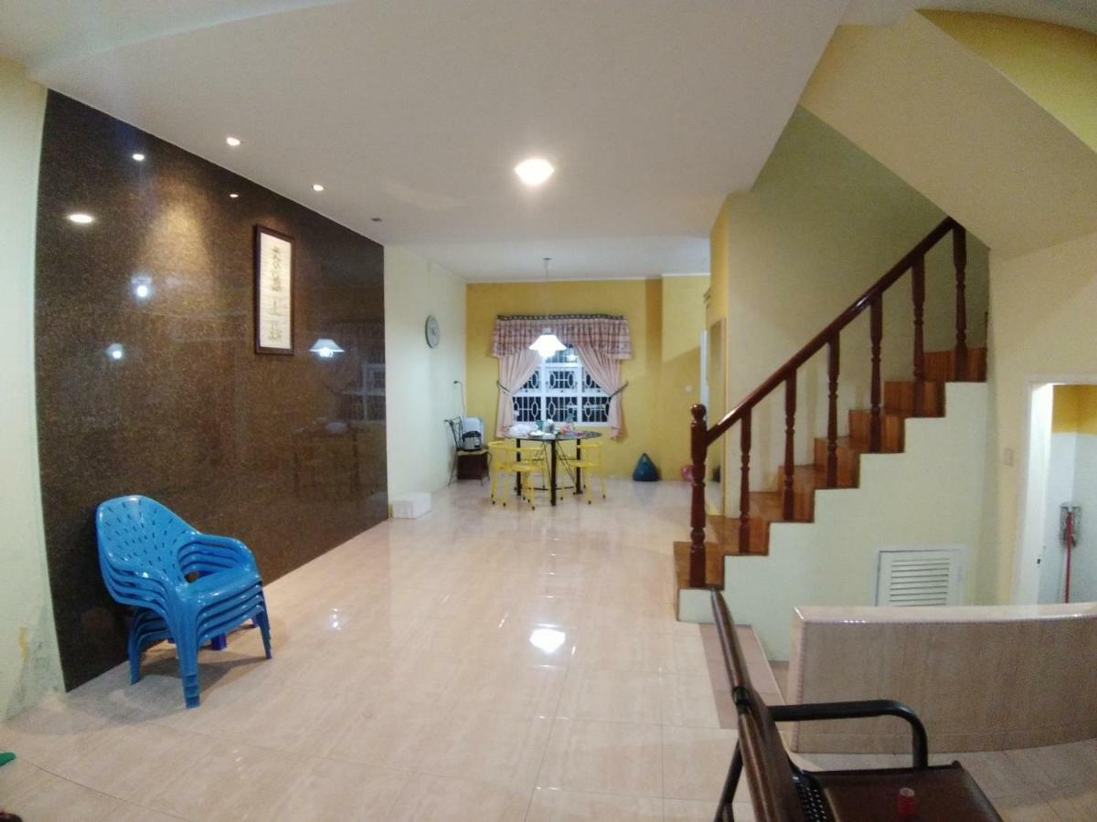 Villa Bukit Indah Brastagi / Berastagi Dış mekan fotoğraf